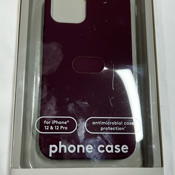 Meet your Posher, Jocilyn from the Black Friday Bin Store in Chicago. - Picture 14 of 16